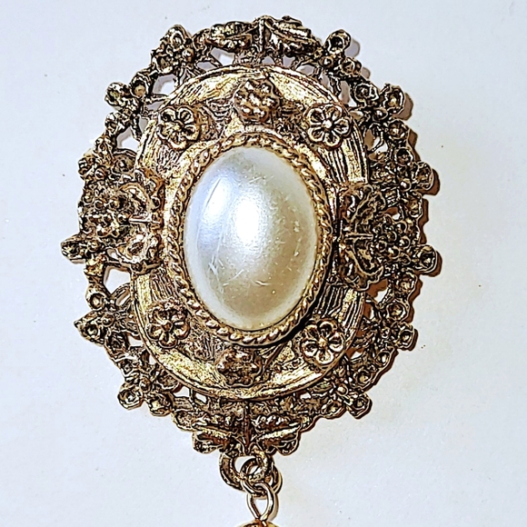 VICTORIAN REVIVAL PEARL & TASSEL PIN BROOCH - VINTAGE 1960s - Picture 2 of 5